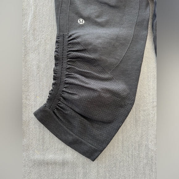 SOLD : NOT FOR SALE - NWOT Lululemon ebb and flow leggings charcoal gray size 10 - Picture 5 of 15